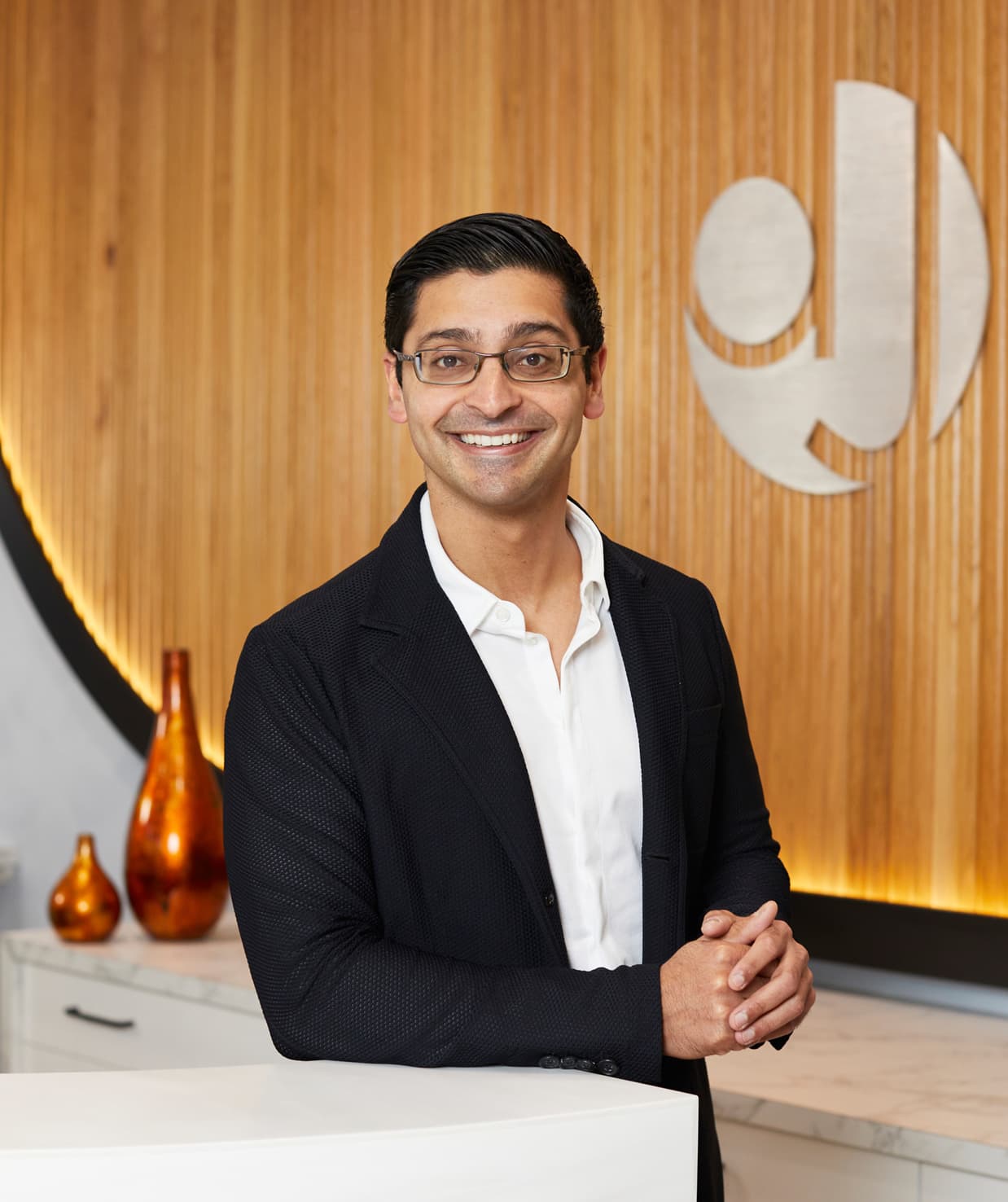 dr akhil chandra dentist